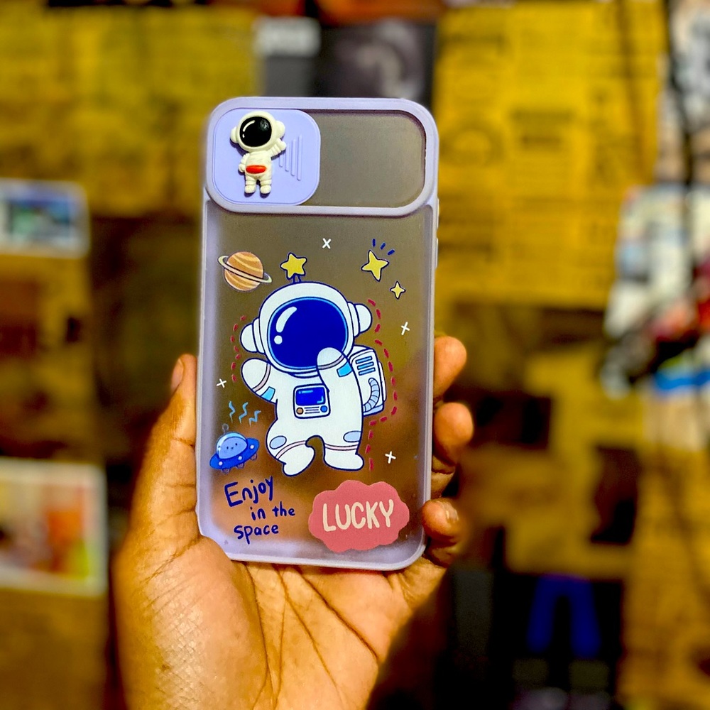 iPhone 11 Astronaut Case w/ Privacy Shield